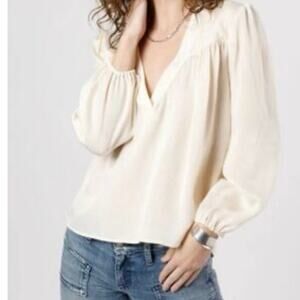Band of Gypsies NWT Cream Satin Long Sleeve Peasant V-Neck Blouse Small